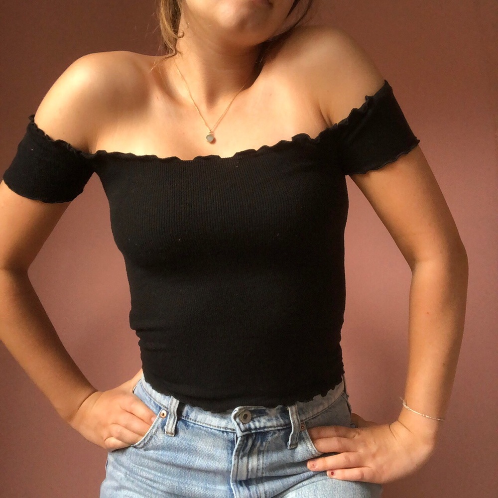 5/$30 brandy melville off shoulder top